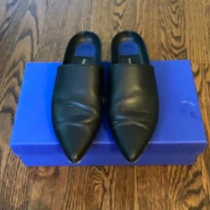 Stuart Weitzman Jet Smooth Nappa Slides Size 5